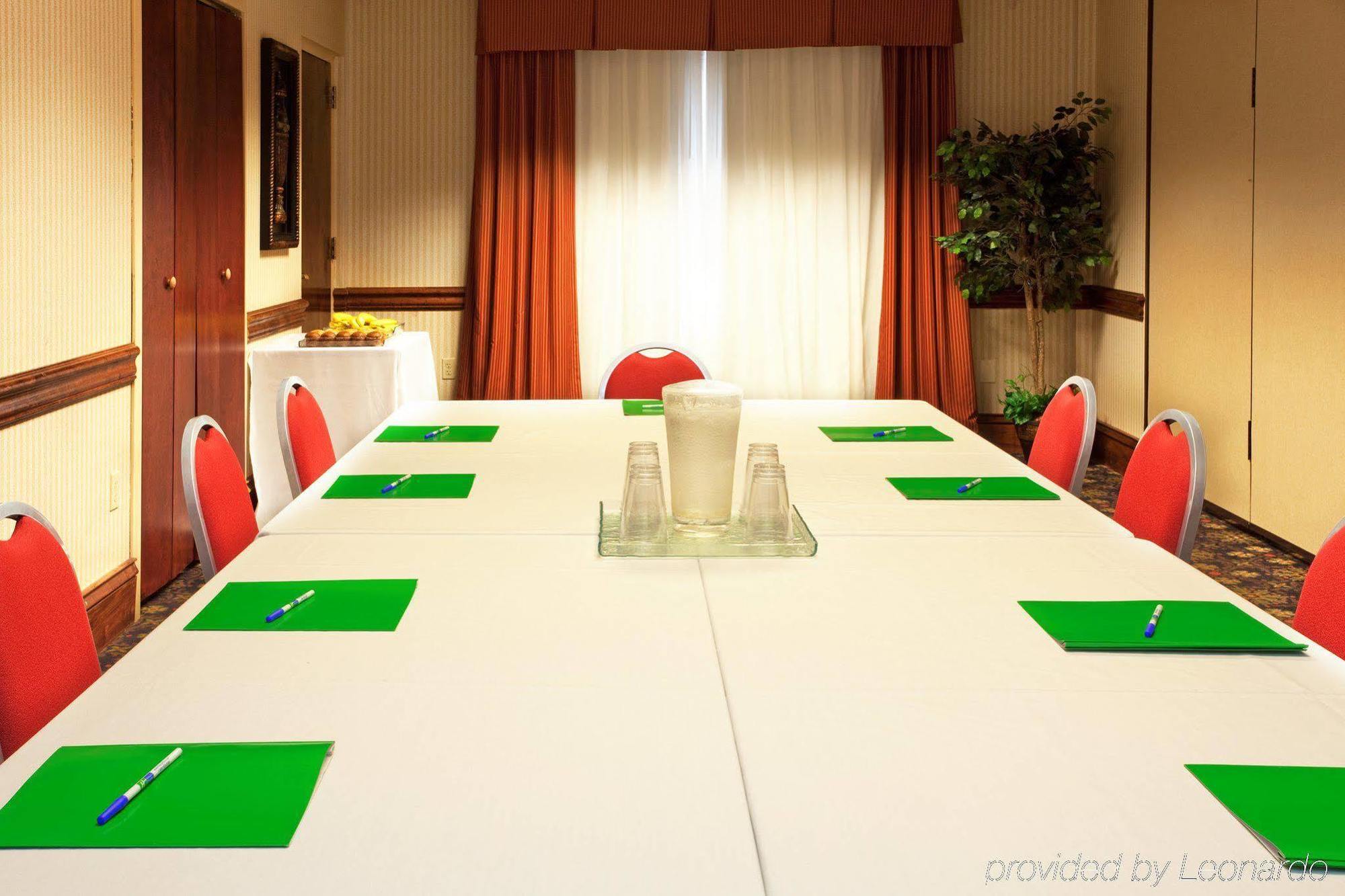 Holiday Inn Express Hotel & Suites Scott-Lafayette West By Ihg Üzleti fotó